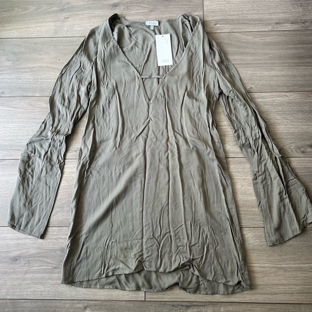 NEW WITH TAGS Tobi Dress